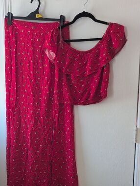 Women’s Floral Off-Shoulder Crop Top & Skirt Set - Hot Pink